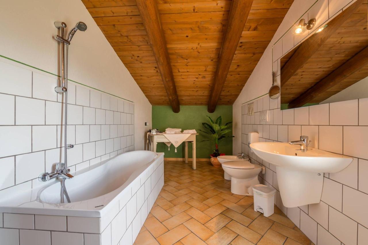 Agriturismo Il Nido Di Bacco Villa Saluzzo Buitenkant foto